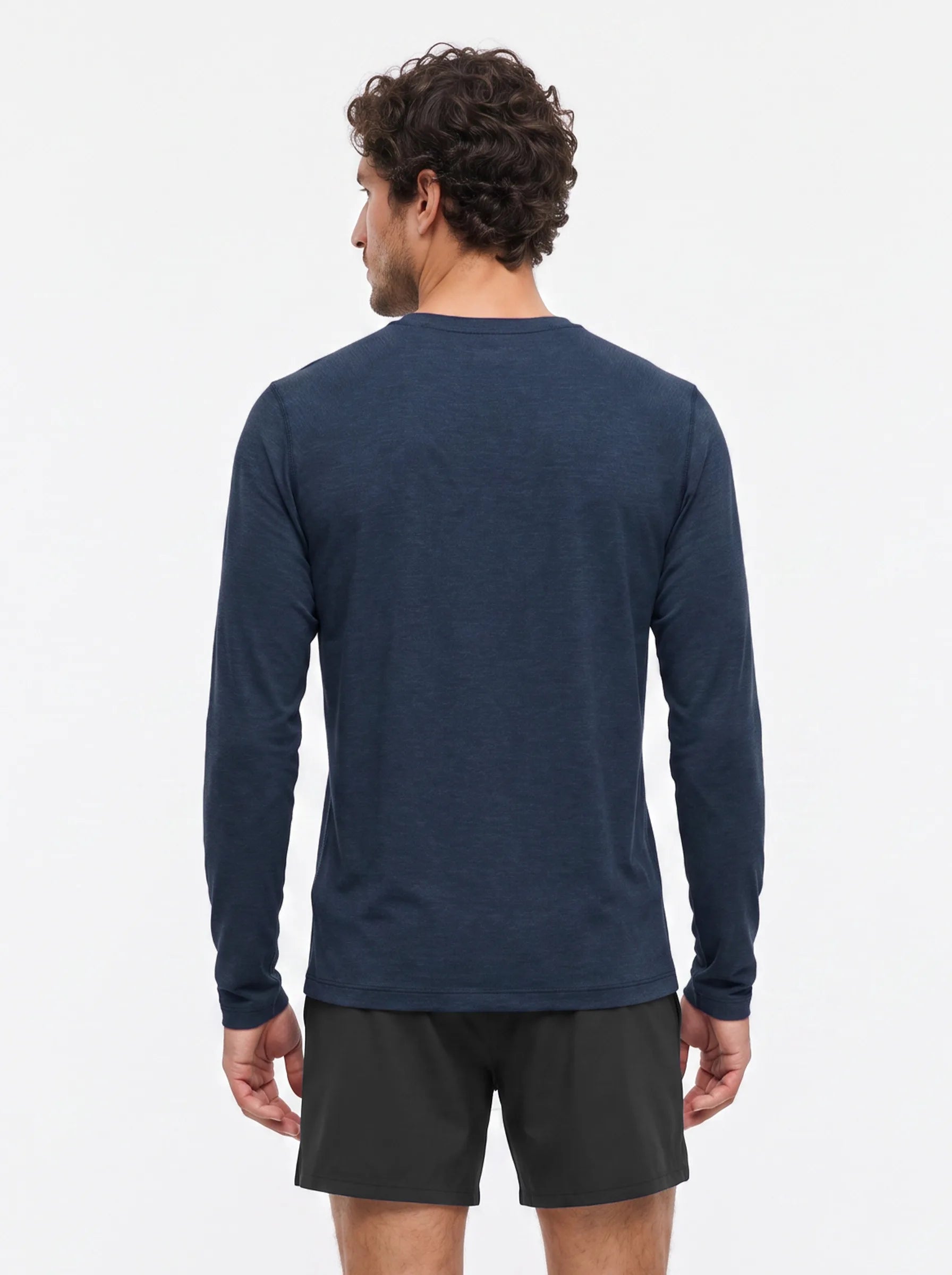 T-shirt de sport à manches longues col rond FlowBlend™