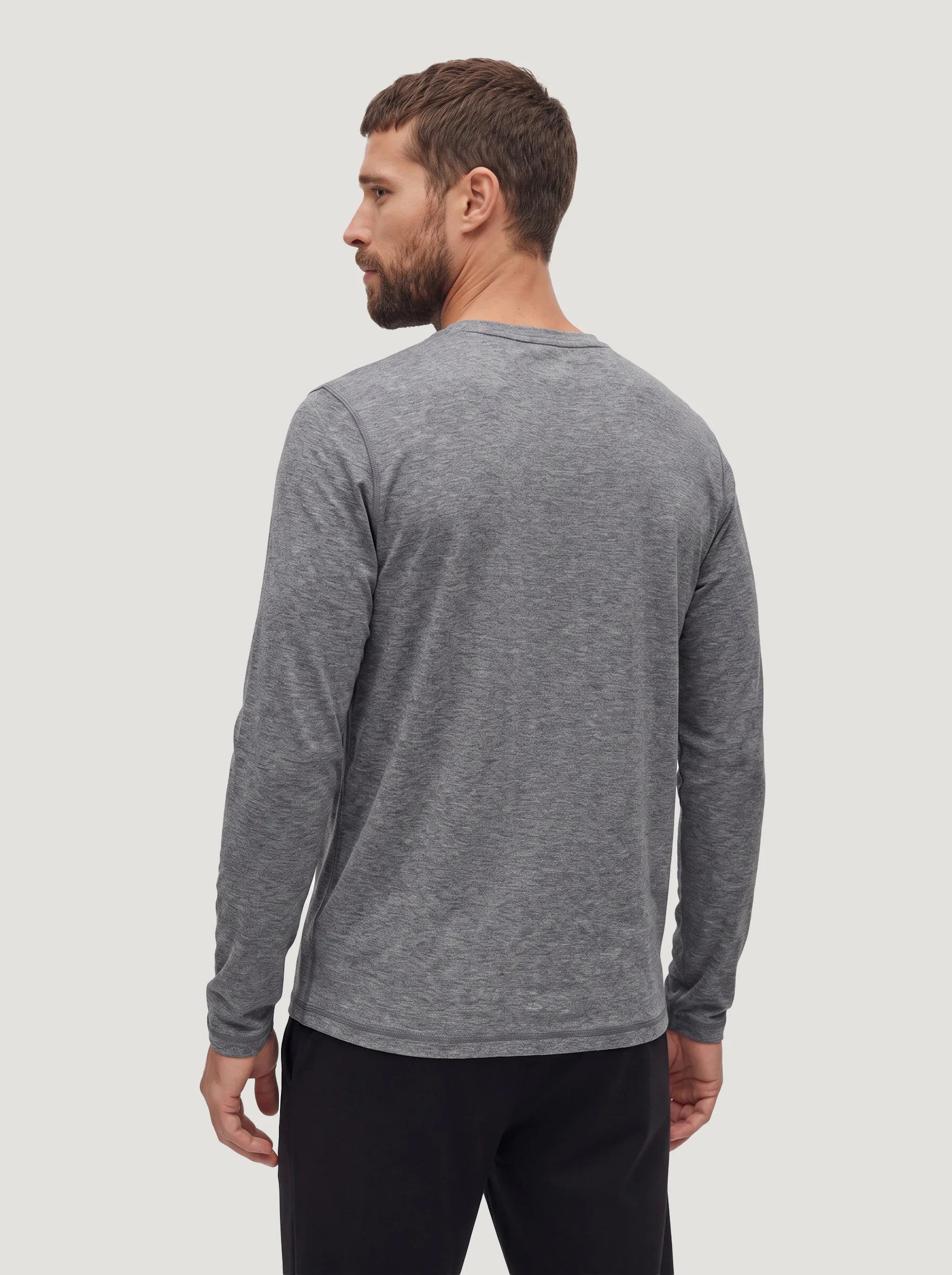 Camiseta de manga larga y cuello redondo FlowBlend™ Active