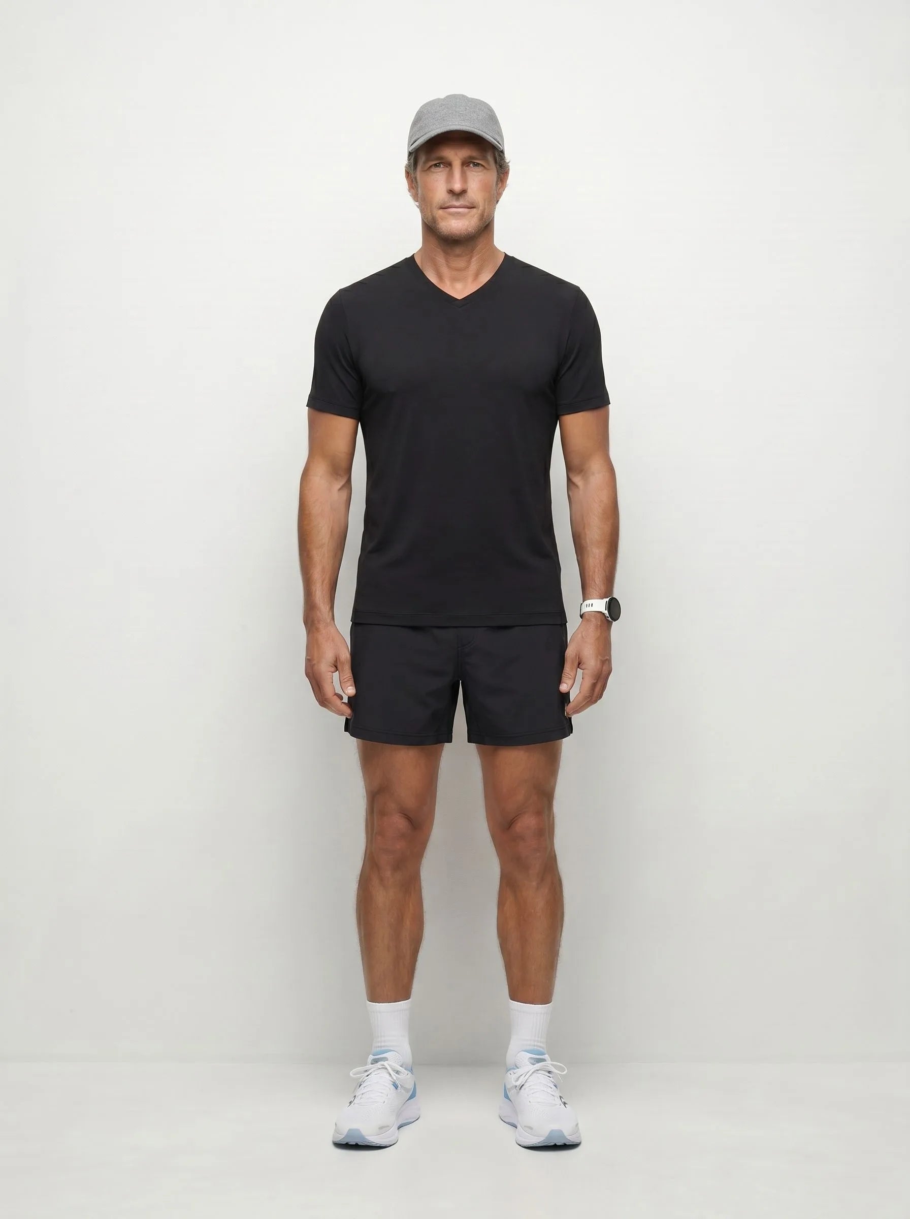 T-shirt con scollo a V AirPace™ Performance