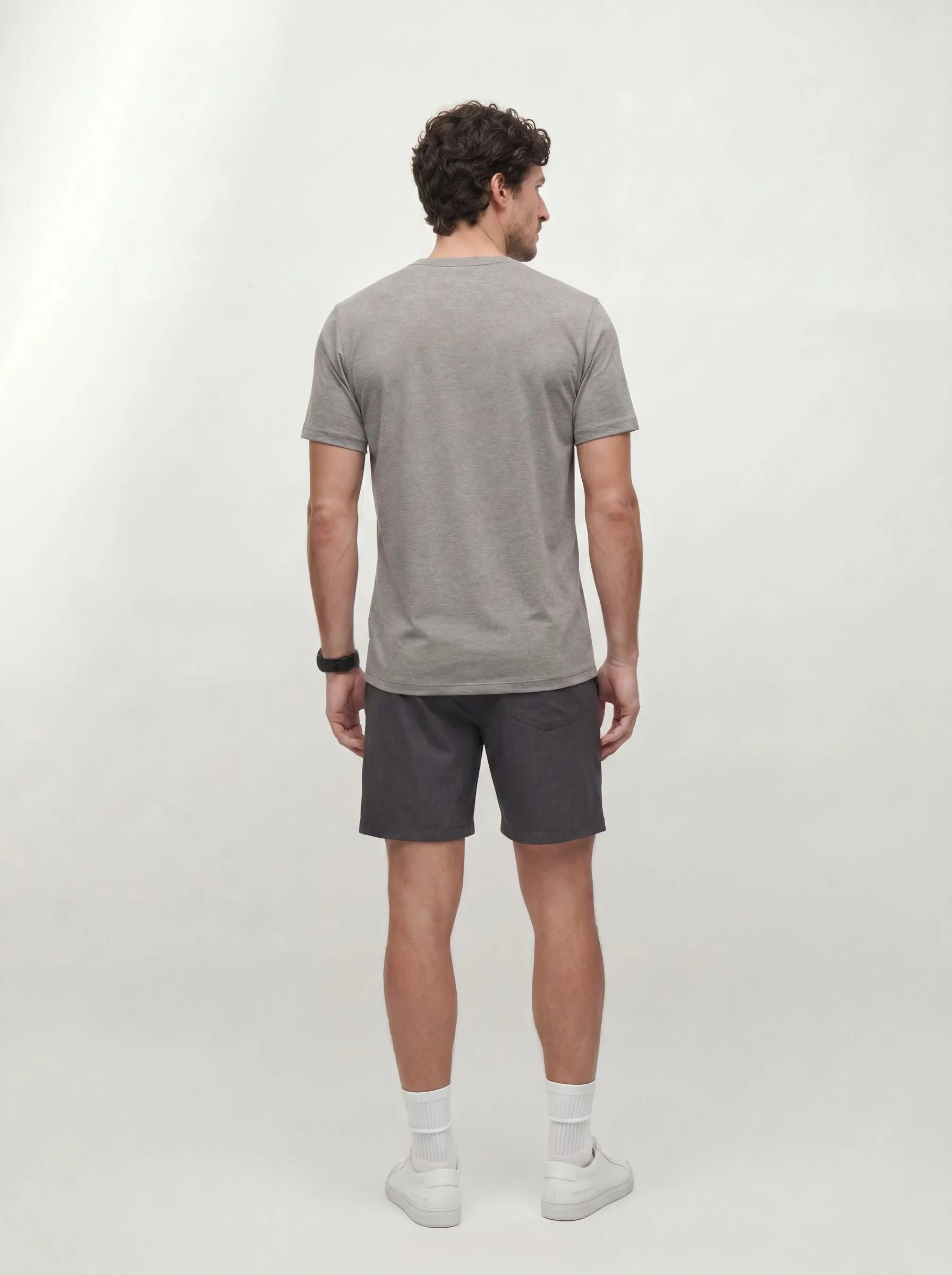 AirPace™ Performance V-Ausschnitt T-Shirt